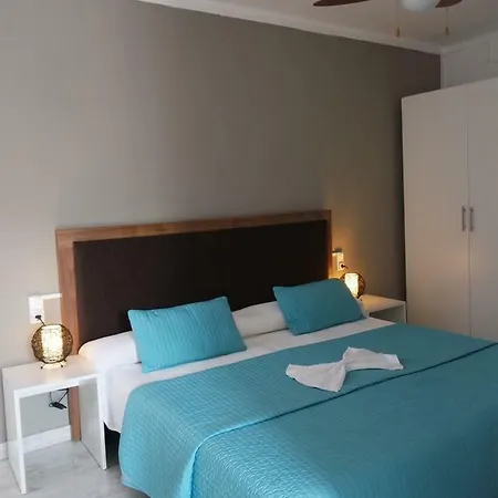 Apartahotel Es Nautico